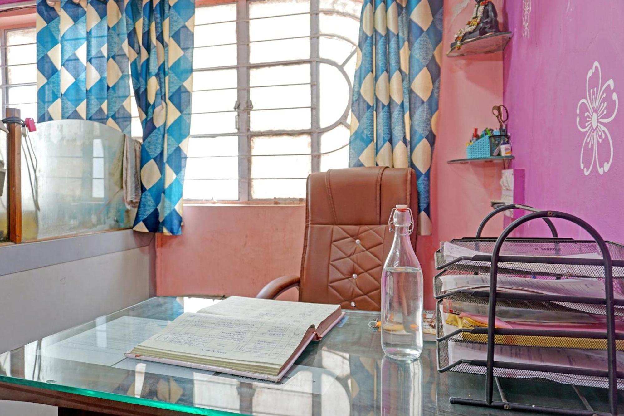 Spot On Hotel Prakash Residency, Near Hanuman Gym Ajmera Colony, Pimpri Exterior foto