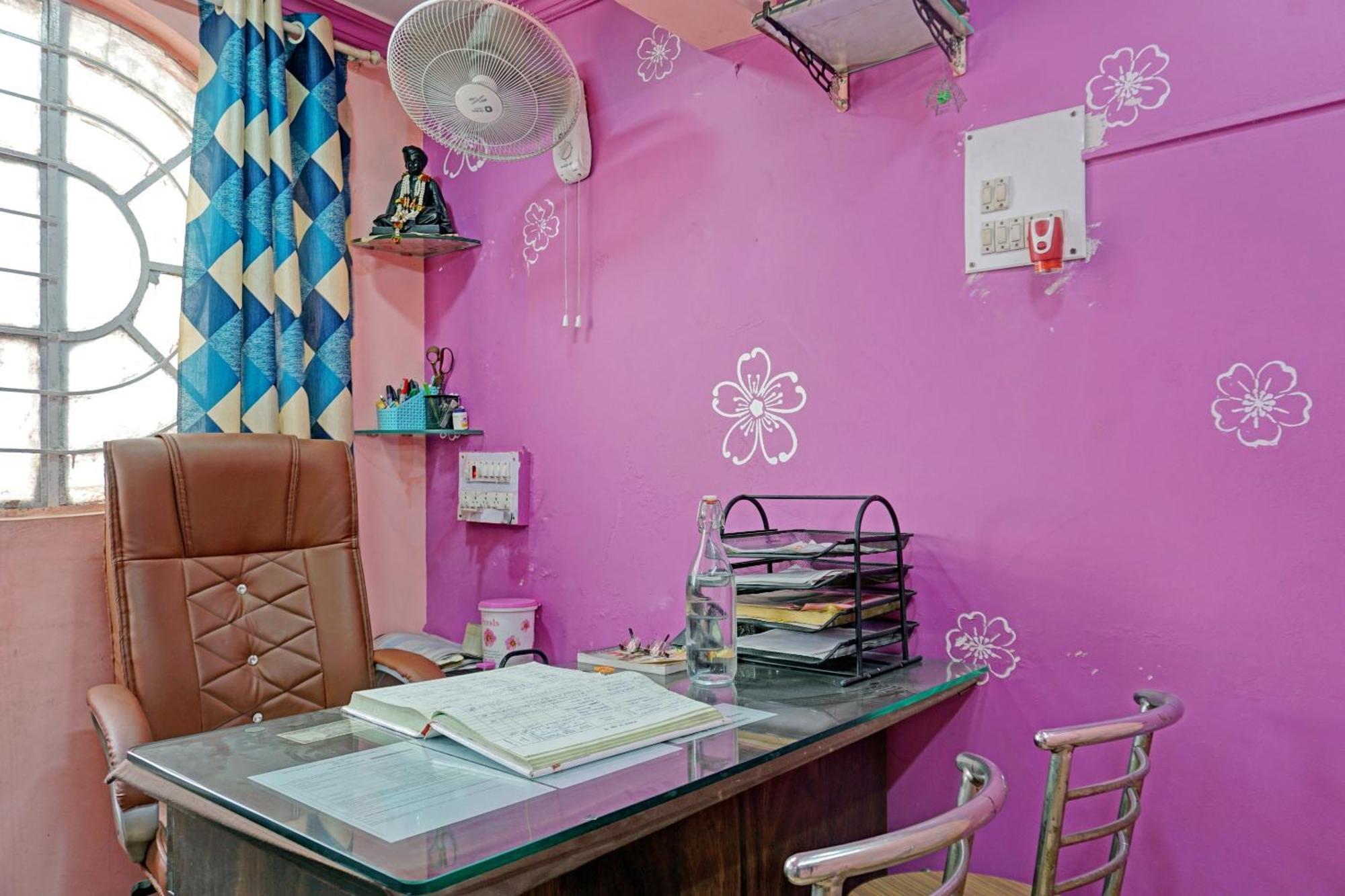 Spot On Hotel Prakash Residency, Near Hanuman Gym Ajmera Colony, Pimpri Exterior foto