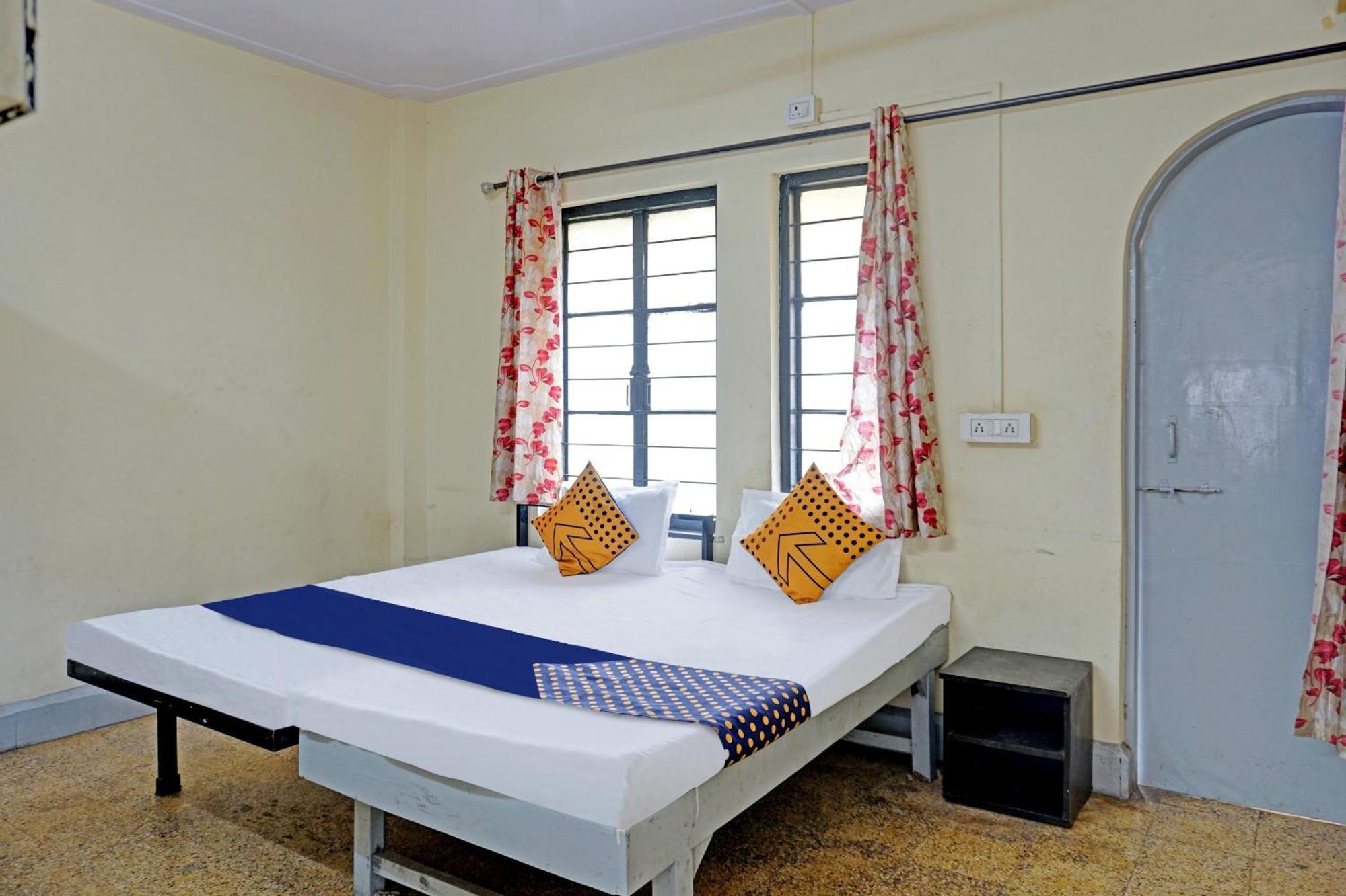 Spot On Hotel Prakash Residency, Near Hanuman Gym Ajmera Colony, Pimpri Exterior foto